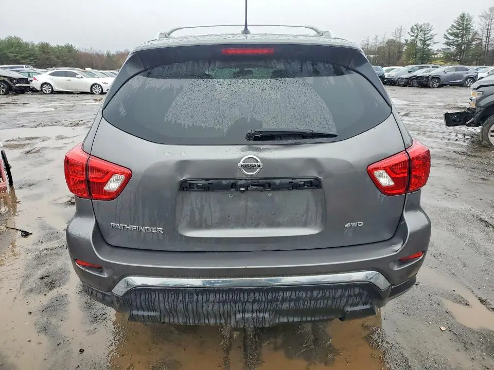 2018 NISSAN PATHFINDER S  