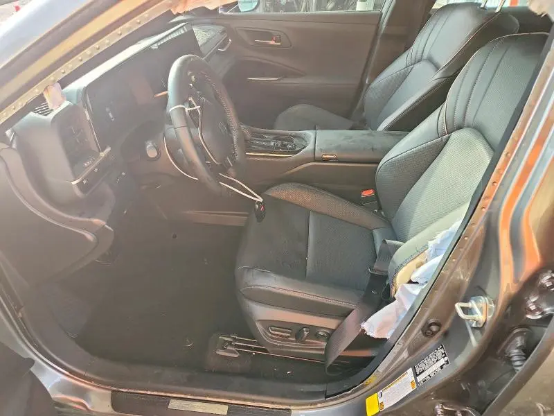 2026 TOYOTA CROWN XLE  
