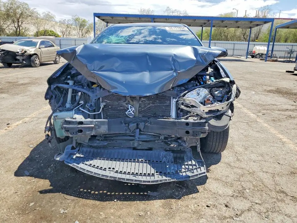 2015 TOYOTA COROLLA LE PLUS  