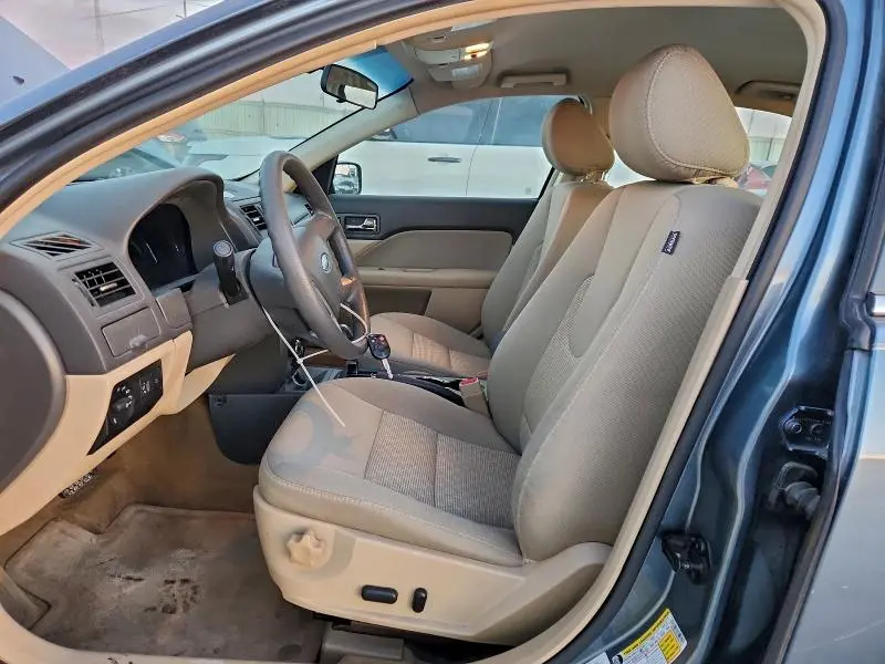 2011 FORD FUSION SE  