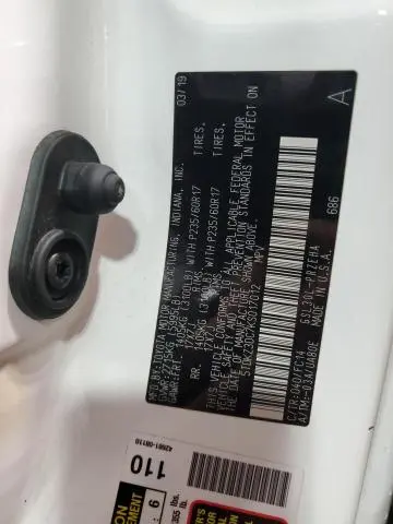 2019 TOYOTA SIENNA LE  