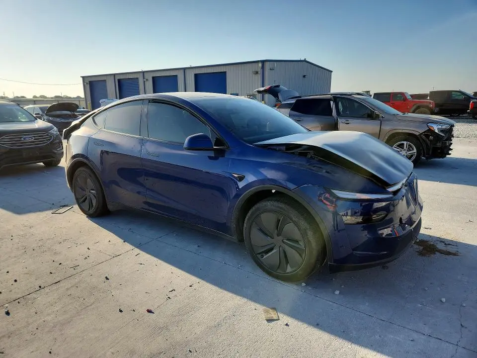 2026 TESLA MODEL Y   