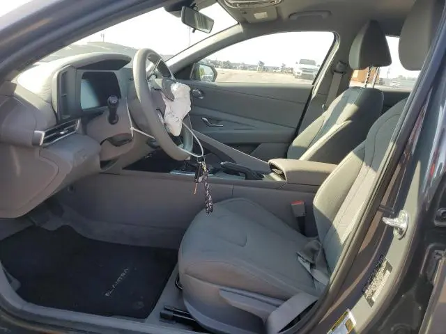 2024 HYUNDAI ELANTRA SE