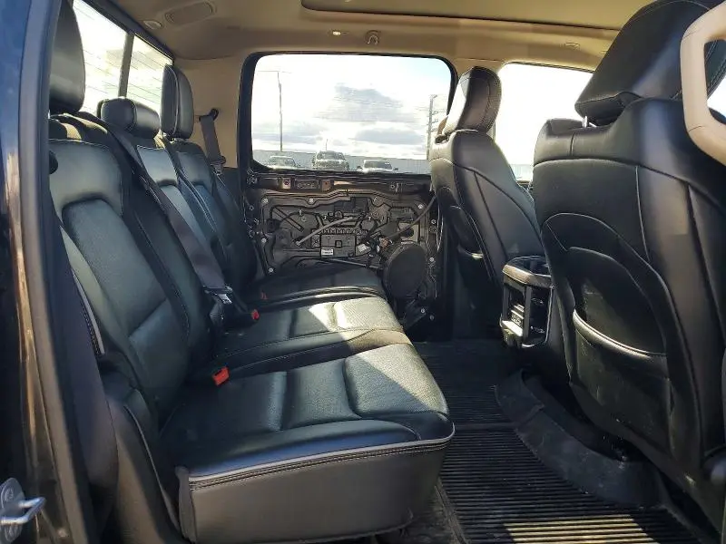 2019 RAM 1500 LARAMIE  