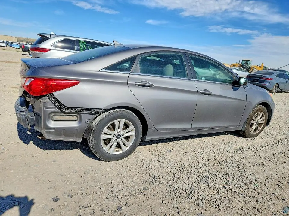 2011 HYUNDAI SONATA GLS  