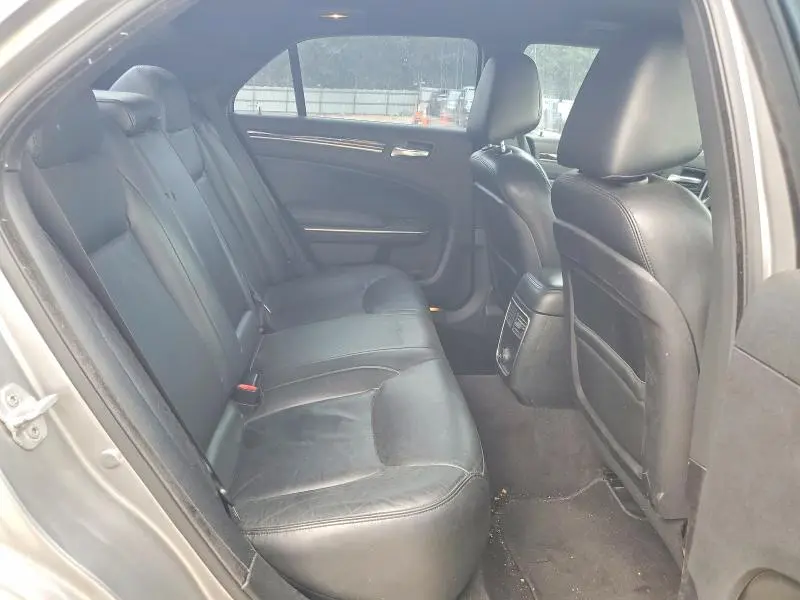 2011 CHRYSLER 300 LIMITED  