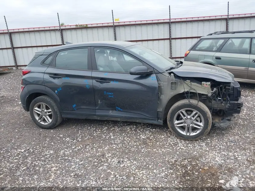 2022 HYUNDAI KONA SE