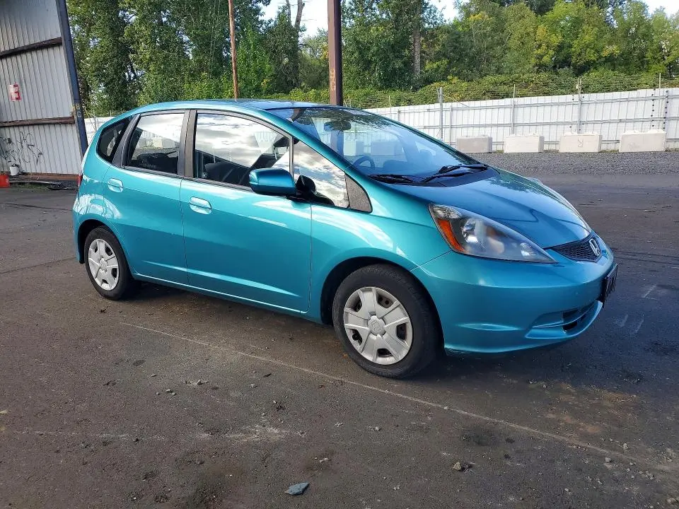 2012 HONDA FIT   