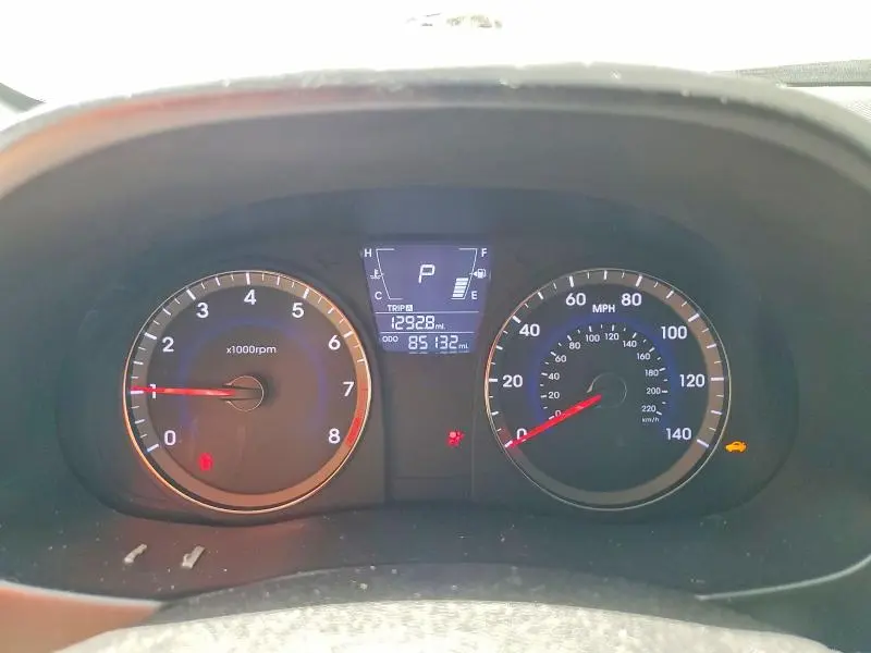 2014 HYUNDAI ACCENT GS  