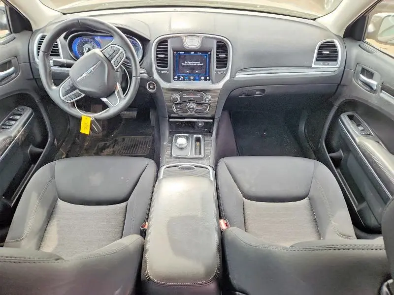 2018 CHRYSLER 300 TOURING  