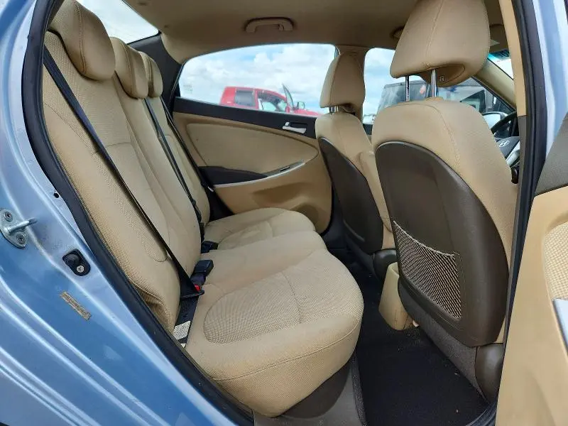 2012 HYUNDAI ACCENT GLS  