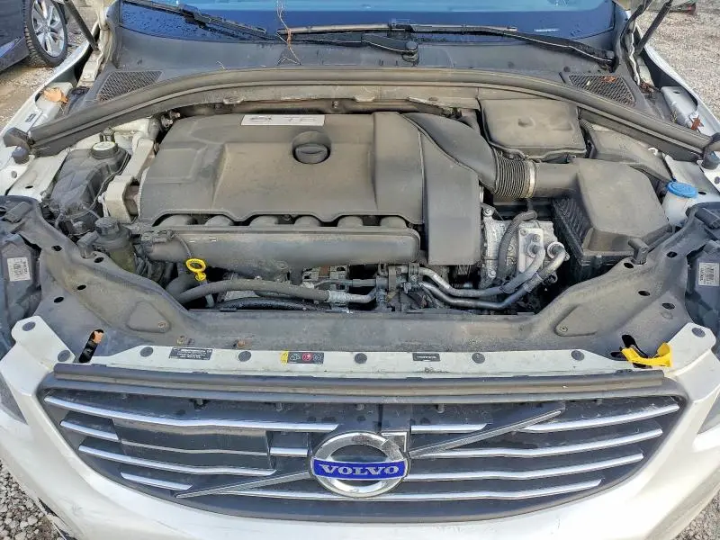 2015 VOLVO XC60 T6 PLATINUM  