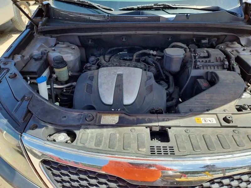 2013 KIA SORENTO LX  