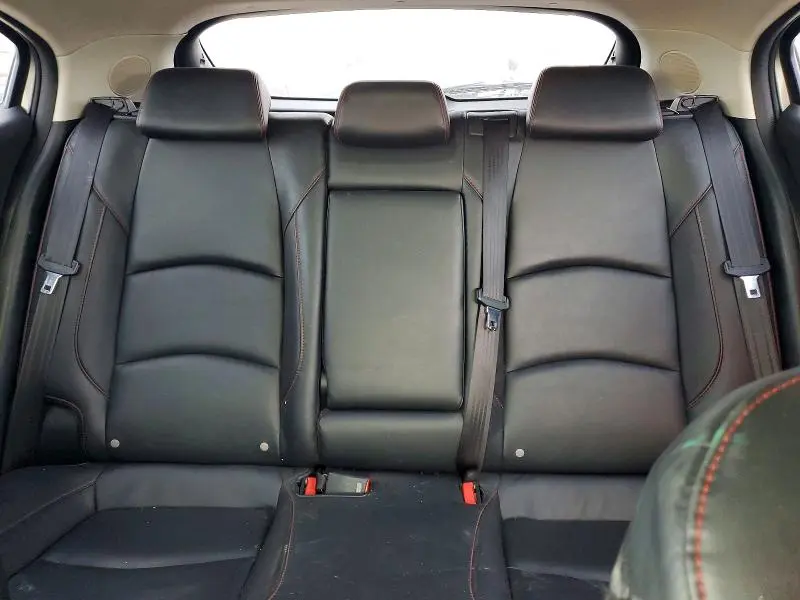 2015 MAZDA 3 TOURING  