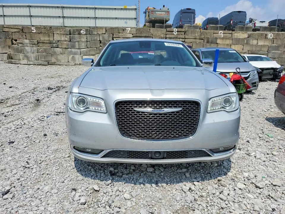 2019 CHRYSLER 300 LIMITED  