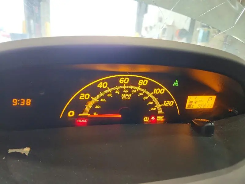 2010 TOYOTA YARIS BASE  