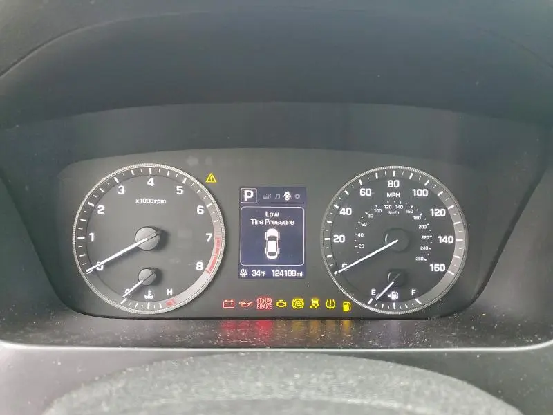 2015 HYUNDAI SONATA SE  