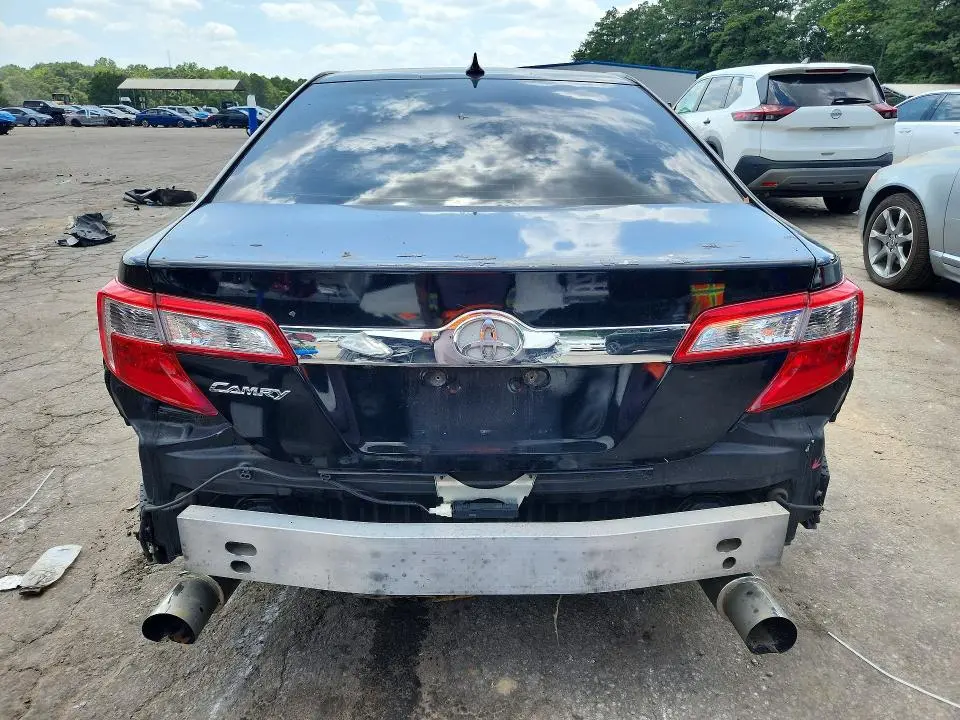 2012 TOYOTA CAMRY XLE V6  