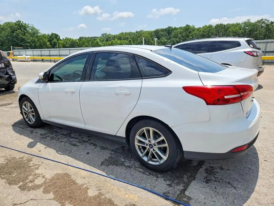 2015 FORD FOCUS SE  