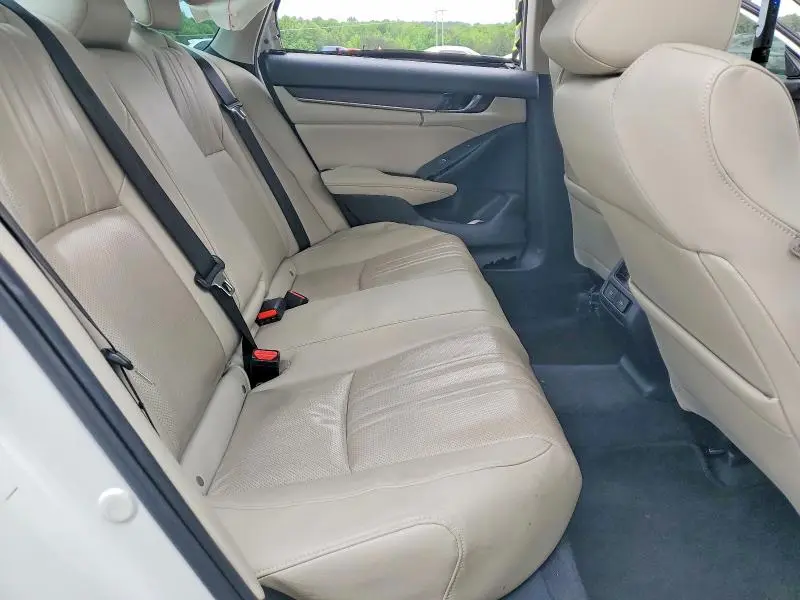 2020 HONDA ACCORD TOURING HYBRID  