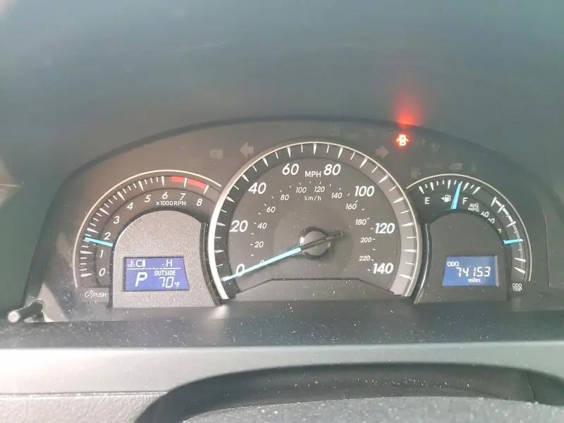 2015 TOYOTA CAMRY LE  