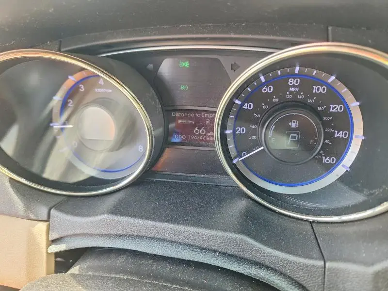 2011 HYUNDAI SONATA GLS  