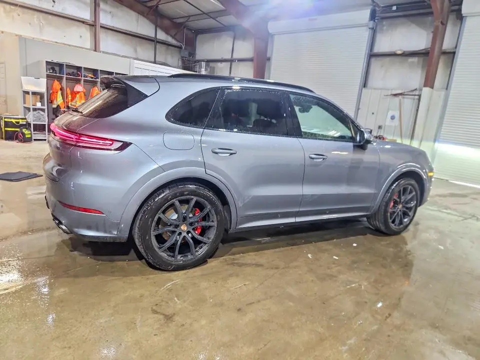 2026 PORSCHE CAYENNE S  