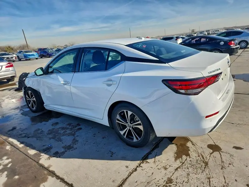 2022 NISSAN SENTRA SV  