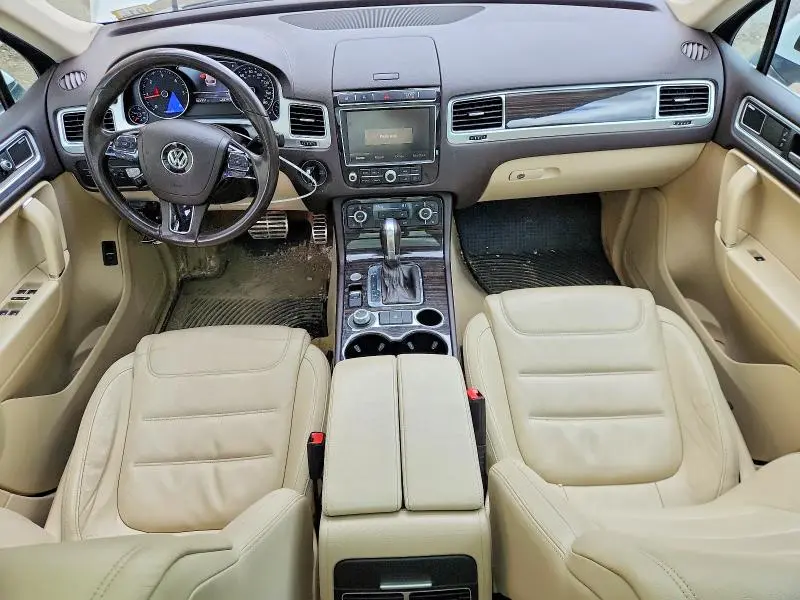 2015 VOLKSWAGEN TOUAREG V6 TDI  