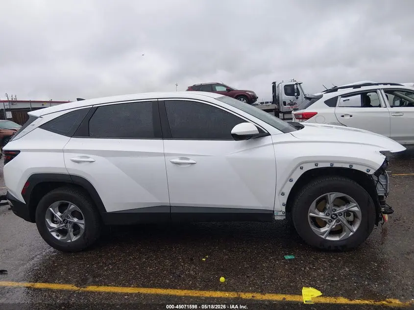 2022 HYUNDAI TUCSON SE
