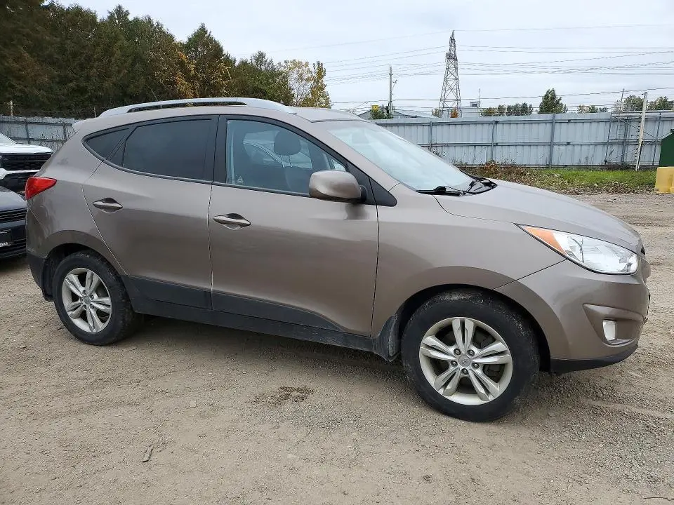 2013 HYUNDAI TUCSON GLS  