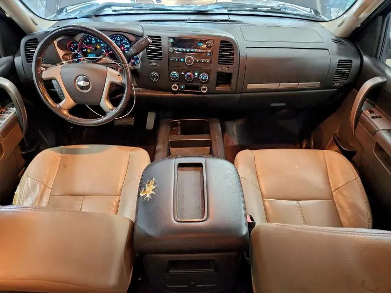 2010 CHEVROLET SILVERADO K1500 LT  