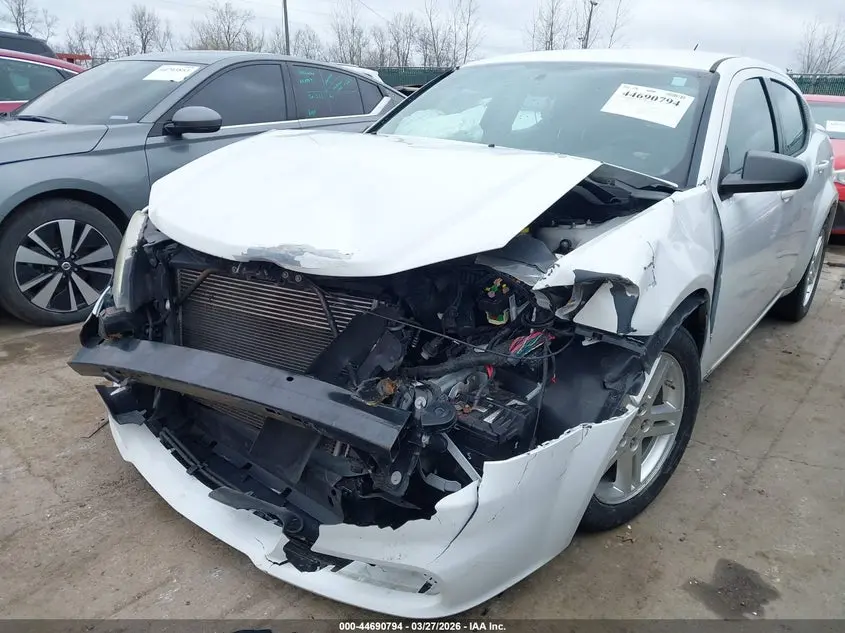 2014 DODGE AVENGER SE