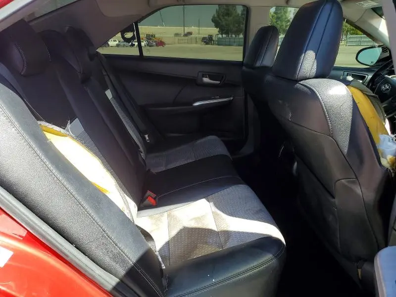 2014 TOYOTA CAMRY SE  
