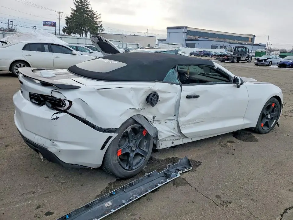 2019 CHEVROLET CAMARO LS  