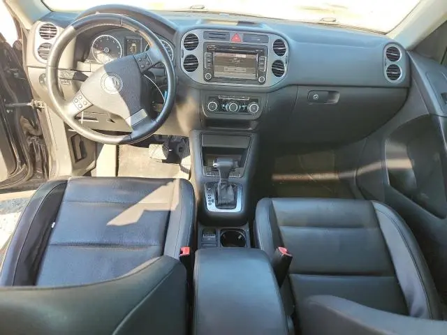 2010 VOLKSWAGEN TIGUAN S  