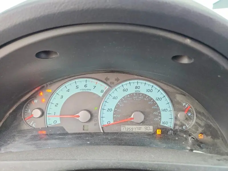 2011 TOYOTA CAMRY SE V6  