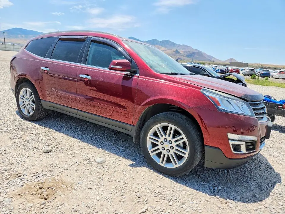 2015 CHEVROLET TRAVERSE LT  