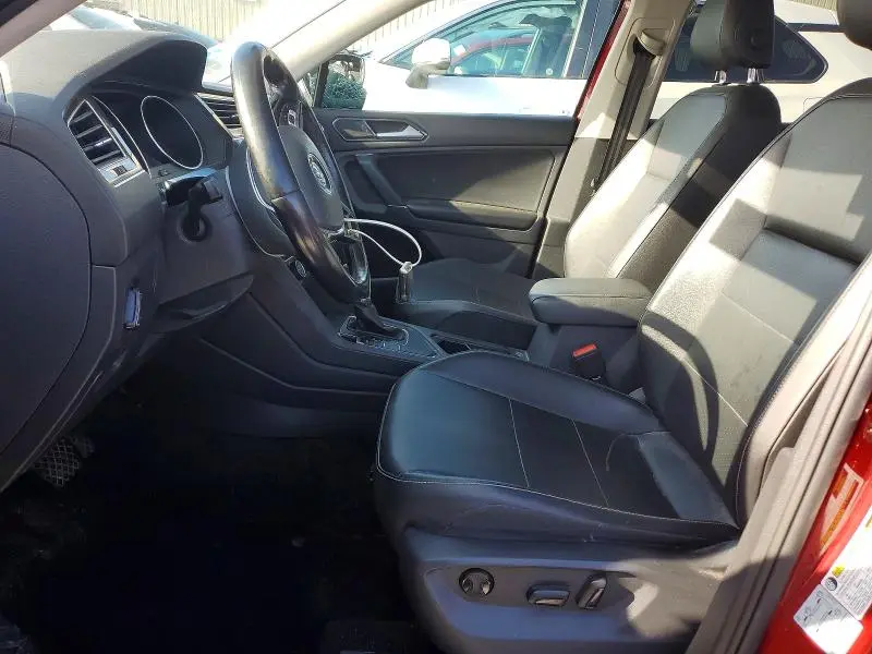 2018 VOLKSWAGEN TIGUAN SE  