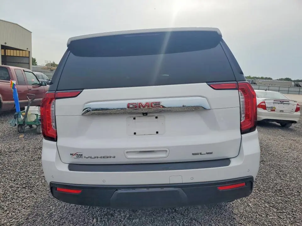 2022 GMC YUKON XL K1500 SLE  