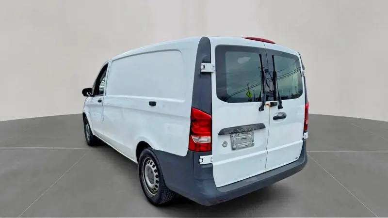 2016 MERCEDES-BENZ METRIS   