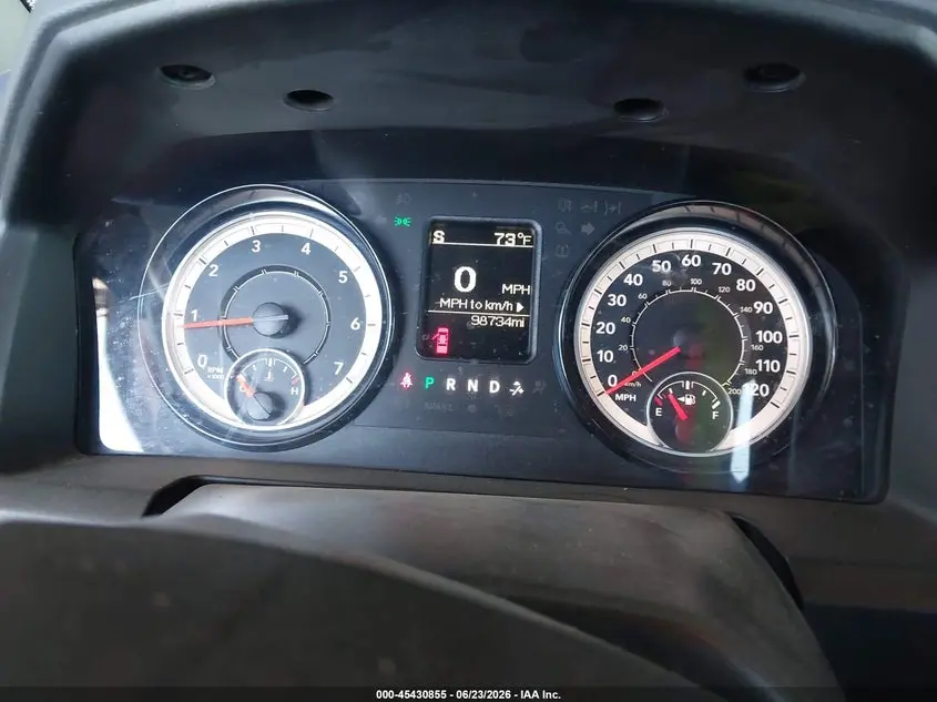 2019 RAM 1500 CLASSIC TRADESMAN  4X4 6'4 BOX