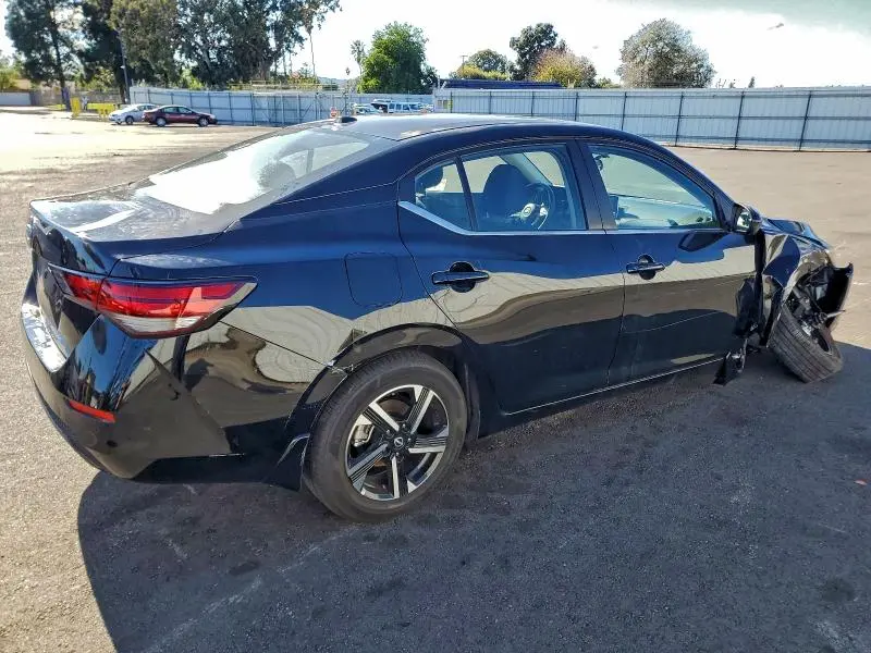 2025 NISSAN SENTRA SV  