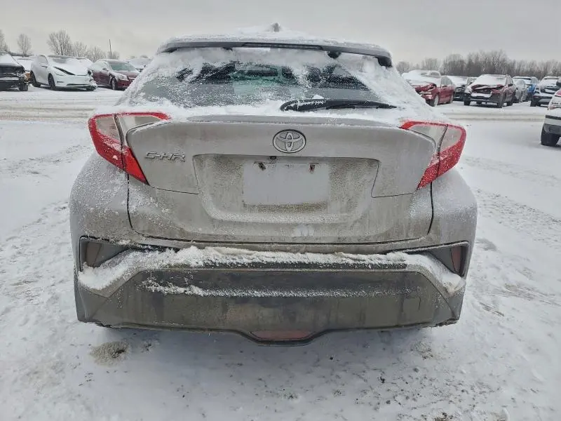 2018 TOYOTA C-HR XLE  