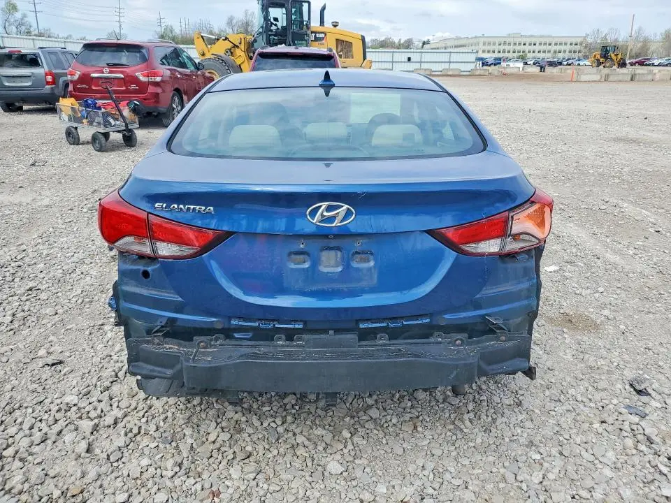 2014 HYUNDAI ELANTRA SE  