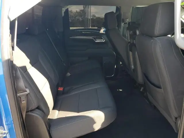 2025 CHEVROLET SILVERADO K1500 LT  