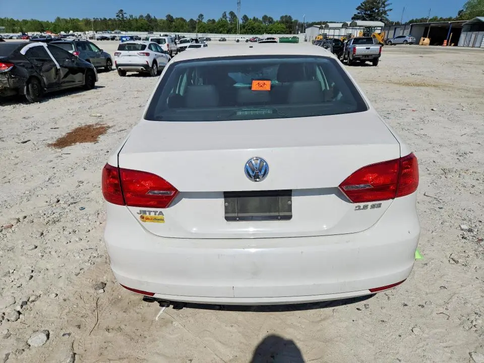 2012 VOLKSWAGEN JETTA SE  