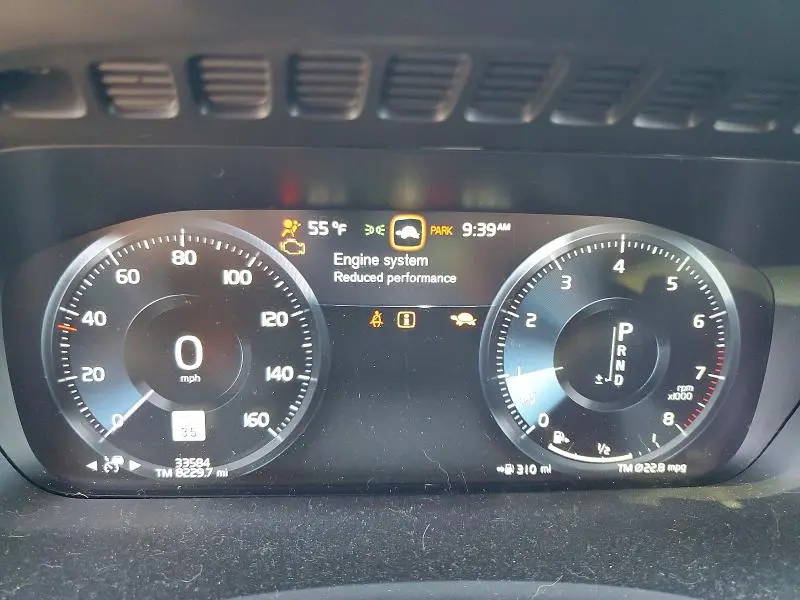 2022 VOLVO XC90 T5 MOMENTUM  