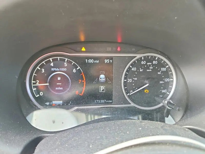 2020 NISSAN KICKS SR  