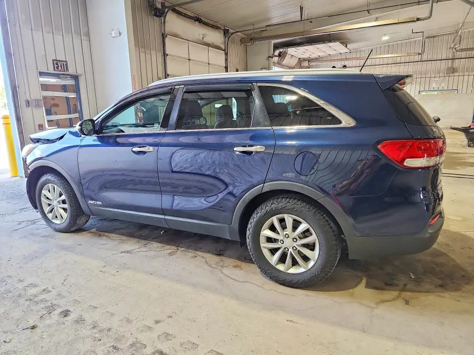 2017 KIA SORENTO LX V6  